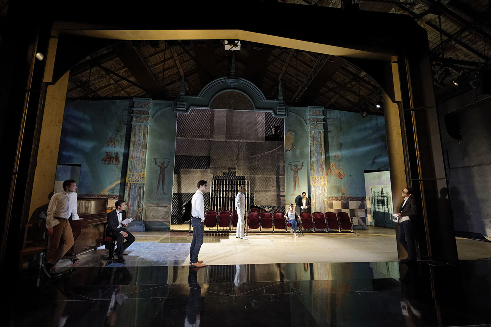 Le décor dans la salle